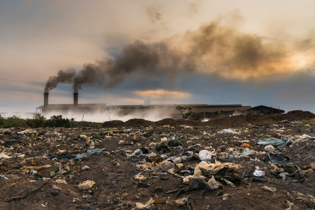 solar panels cause pollution